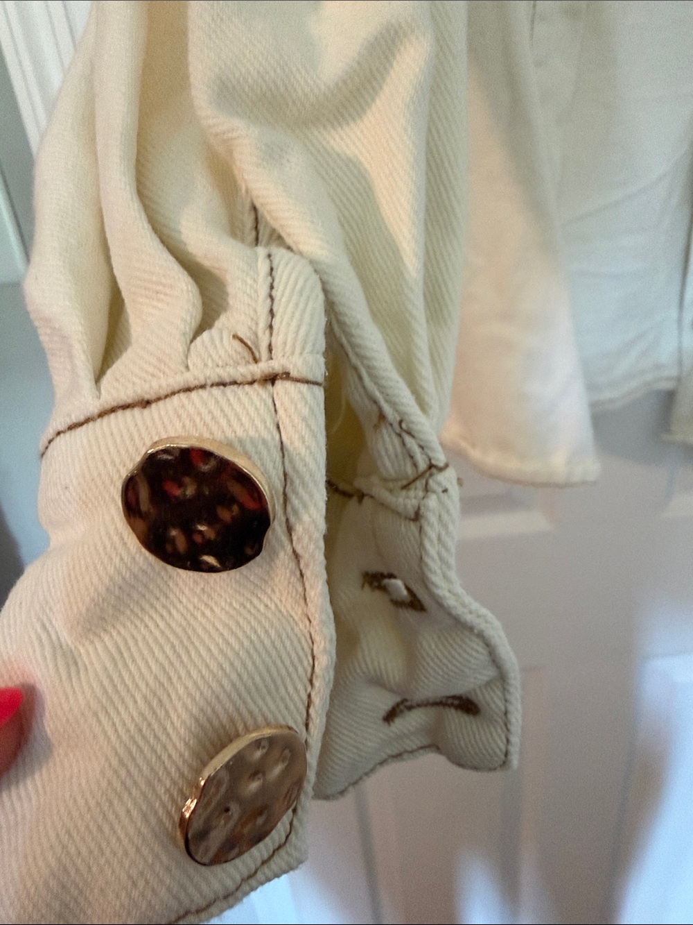 Women's Cream Button-Front Puff Sleeve denim Shirt Jacket image 4